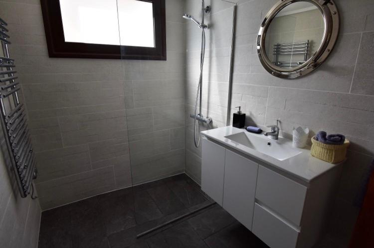 Bay Cottage Beautiful Cosy Luxury Cottage - Beach Area Pissouri Luaran gambar
