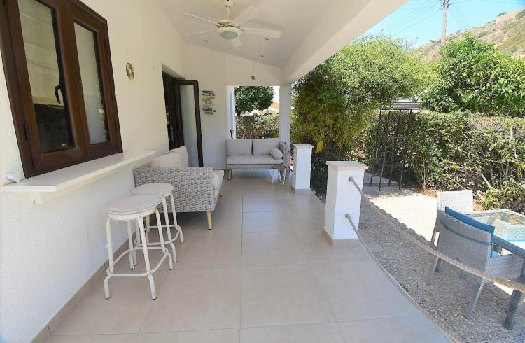 Bay Cottage Beautiful Cosy Luxury Cottage - Beach Area Pissouri Luaran gambar