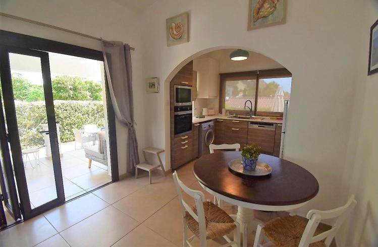 Bay Cottage Beautiful Cosy Luxury Cottage - Beach Area Pissouri Luaran gambar
